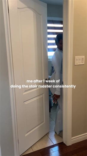 Today technically marks day 7 of our stair master challenge and I feel GOOOD!!!! It’s been hard not gonna lie but I am seeing results 🤪 Almost half way done!! #stairmasterchallenge #wellnes #fitness Inspo @Rahel | NYC