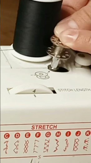 How to wind a bobbin on a Singer Scholastic sewing machine Model 6510 #sewingmachine #sewingtools