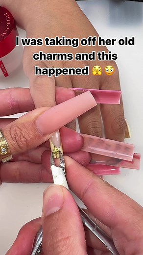 Gem Gel and Rhinestones Sealer Cure for 60 Sec | Nails Art Tutorial