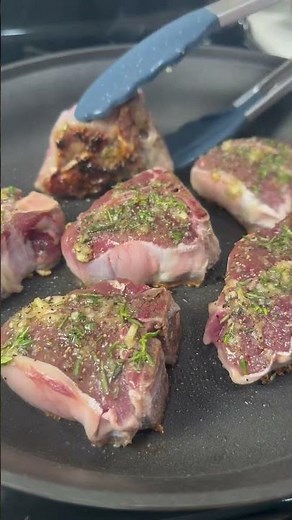 Pan-Seared Garlic Herb Lamb Chops