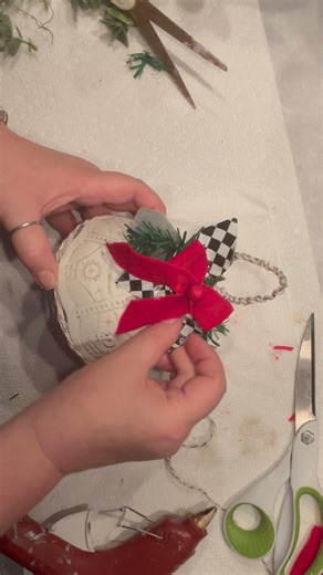 Grab some plastic Dollar Tree bowls and create awesome bells with me #dollartreehacks #dollartreechristmascrafts #christmasbells | Just That Perfect Piece