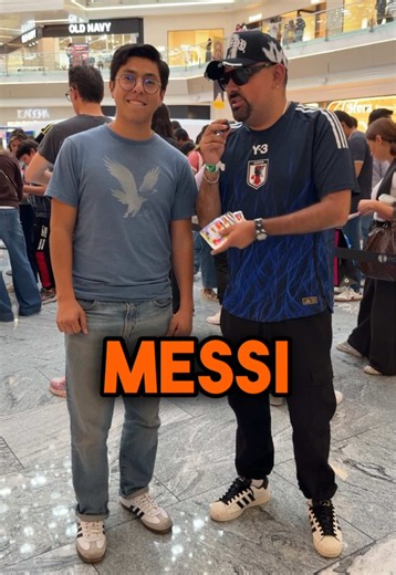 ¡ABRIENDO SOBRES DEL MUNDIAL POR REGALOS! ⚽️🔥 #Futbol #MichOficial #Panini