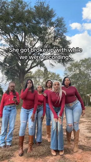 Kari Babb-Mobley on Instagram: "Life’s bittersweet moments can become powerful lessons. Captured on video, we witnessed our girl getting heartbroken mid-TikTok, but not for long! After a brief cry and some love from family, she picked her head up and kept moving forward. His loss is just a new beginning for her! Keep shining babygirl! You already know your worth! ✨ #breakup #heartbreak #realmoments #family #teammobley"