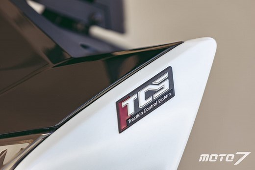 防止打滑的關鍵：TCS循跡控制系統原理、常見Q&A