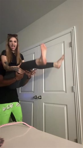 @itzdomae on Instagram: "No chair needed twan😭 #explore #reels"