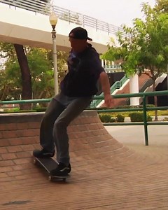 FS FLIP @rvcaskate | Andrew Reynolds