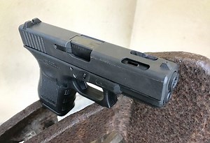 GLOCK 19C Gen 4 9mm | Pistol Review | The Truth About Guns