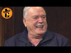 Monthy Python's John Cleese on cats and British humor | Willkommen Österreich