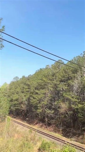 NS power move heads to crewe with a dash 9 leader