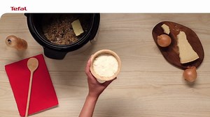 Kako hitro in enostavno samo v nekaj minutah pripraviti okusno jed? S pomočjo vsestranskega kuhalnika TEFAL One Pot CY505. Avtomatski električni lonec pod pritiskom je oblikovan tako, da se zmanjša čas, ki ga preživite v kuhinji. S 25 avtomatskimi programi boste pripravljali pestro paleto okusnih jedi, brez pomivanja velikega kupa posode po koncu kuhanja. Več o njem najdete na >> https://bit.ly/3kvI7Hx | Tefal