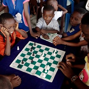 "I grew up in a slum community & learning chess saved me." In Lagos, the Chess in Slums initiative is putting the idea that children in poor communities can't be the kings & queens of their own destiny, firmly in to checkmate. 😉♟️ | BBC News Africa