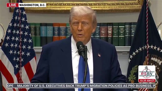 158K views · 7.5K reactions | Donald Trump's plan to accept a $400 million jet from a foreign government is corrupt and unconstitutional. He’s making deals for himself while making life less affordable for you. | U.S. Senator Elizabeth Warren | Facebook