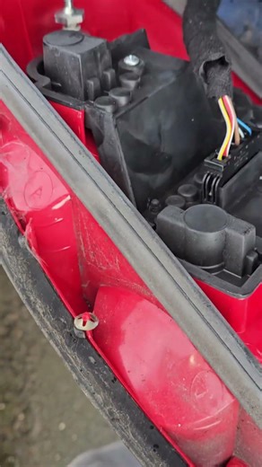 Audi tt mk1 rear brake light fail #automobile #audicars #audittmk1