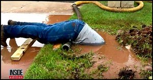 Woman Hires Plumber, Looks Outside And Records Footage That Has Internet In Stitches