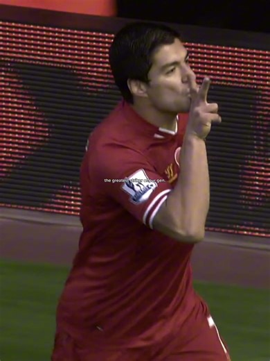 Luis Suarez: Masterclass in Football Dribbling Techniques