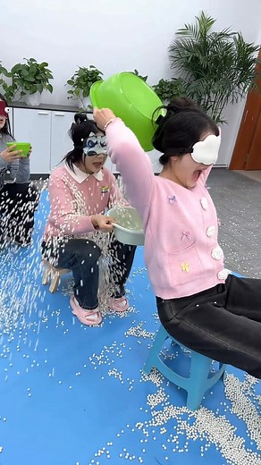 Passing the Pearl Challenge, hahaha #tuesday #funny | Stump Out