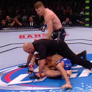 Spining back fist!! Paul Felder has the tools to finish the fight at anytime! | UFC