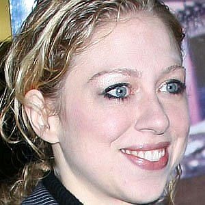 Chelsea Clinton – Age, Bio, Personal Life, Family & Stats | CelebsAges