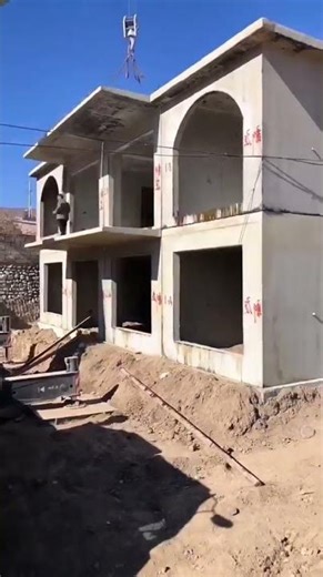Precast building construction