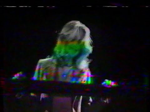 CED glitch example - VHS dub of Foul Play (1978)