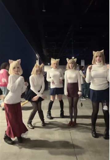 nvr posted this on here whoops @laur @sharkparty @Purr ! @Soap🫧 #magfest #tsukihime #necoarc #coser #catgirls
