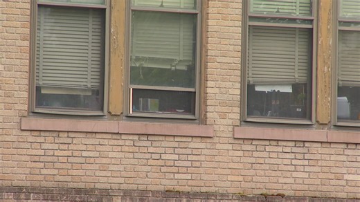 A Chromebook laptop went up in smoke at a Rochester charter school. RFD is looking into whether it’s part of a TikTok trend. Details on News10NBC at the top of every half hour through 7 a.m. https://www.whec.com/livestream/ | WHEC TV