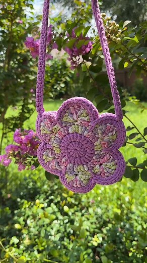9.6K views · 2.2K reactions |  Can’t decide what to make next? Our flower bag pattern gives you three options: a purse, mini bag, or coaster!  Pattern on Etsy & Ravelry  #crochet #crochetflower #flowerbag #flowerpurse #crochetpattern #crochetlove #crochetaddict #crochetersofinstagram #yarn #yarnlove #tejidos #ohmeohmycrochet | Oh Me Oh My Crochet | Facebook