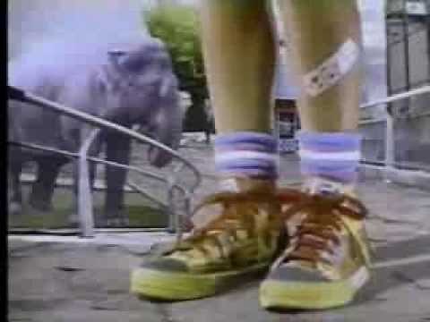 Sesame Street animation - Isadora's sneakers
