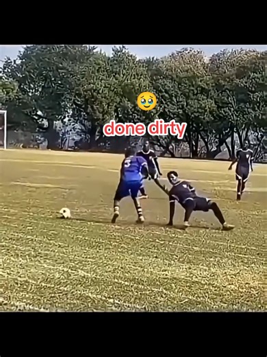 Top 10 Embarrassing Moments in Street Football