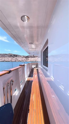 Explore a Modern Yacht: Stunning Interior and Exterior Views