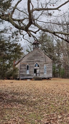 1.1M views · 32K reactions | This chapel was built in the 1880s-90s in Union County, South Carolina. Back then, it was the first African American church in this area. In 1897, this area became part of Cherokee County, South Carolina. There is a cemetery behind the chapel, which has been damaged by storms in recent years. | The Forgotten South | Facebook
