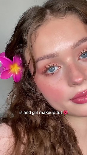 Favorite Summer Makeup Tutorial: Glowy & Peachy Look