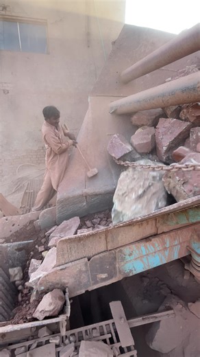 #stonecrusher #jawcrusher #rockcrusher “Welcome to our channel, where we showcase the latest in heavy machinery and industrial equipment! In this video, we’re featuring the satisfying stone crushing process, using a giant rock crusher machine. If you’re looking for a relaxing and calming experience, you’ve come to the right place. The sound of the crusher in action, combined with the sight of the rocks being crushed into smaller pieces, is sure to trigger your ASMR. The giant rock crusher machin