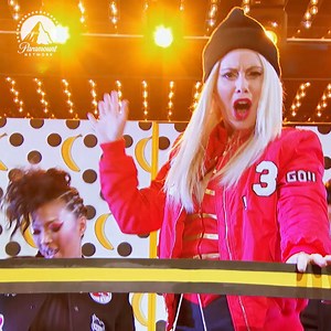 Say it with me, "I AIN'T NO HOLLABACK GIRL!" 🗣 #Grammys 🎤: Tara Lipinski 🎶: "Hollaback Girl" by Gwen Stefani | Lip Sync Battle