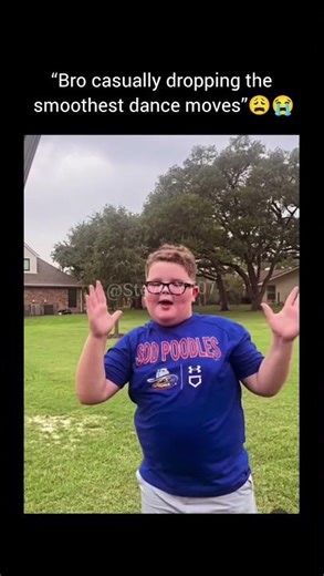 “Bro casually dropping the smoothest dance moves, oh man.”😩😭#derek#shorts#strangerthings#viralshorts