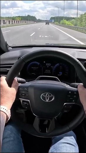 2025 Toyota Camry Hybrid (7.9s Test) | POV Test Drive #shorts #car