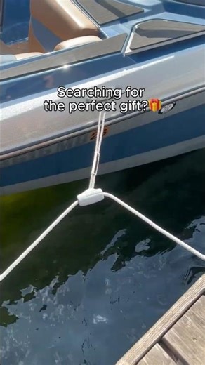 The perfect gift for the boater in your life! DREADKNOT makes docking easy. #boating #giftidea