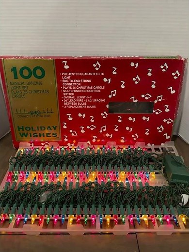 Vintage 100 Multi Color Musical Christmas Tree Lights 25 Carols 5 Settings Works
