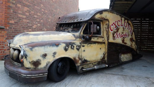 Rat-rod transformed into a taxi in seven days