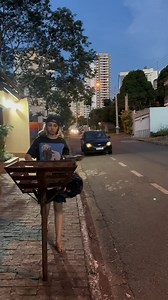 Millionaire helped a homeless person for this reason 💔😱 | Histórias da Vida