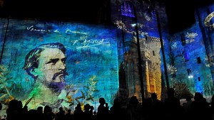 Avignon : le Palais des papes s'illumine en 3D  jusqu'en octobre