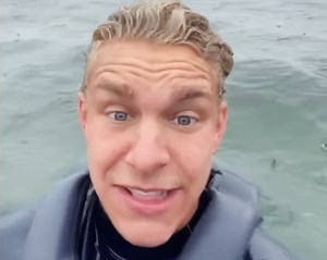 He recorded his final hours stranded in the ocean