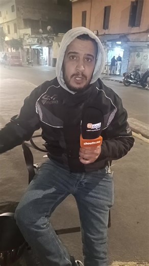 مباشرة من الدار البيضاء: سائق موطور ضرباتو سيارة فشارع بني مگيلد و مولاتها هربات وكاميرا المراقبة بالشارع شدات كلشي | Chouf TV En Direct