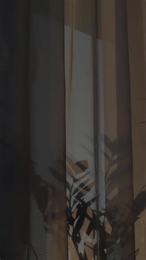 ‎قرآن || 𝐐𝐮𝐫𝐚𝐧‎ on Instagram‎: "Take break and listen to the Qur'an كبر ساعة في العالم (مكه) وتقع على قمة برج ساعة في مجمع أبراج البيت بمكة المكرمة. يبلغ ارتفاعها حوالي 601 مترا،وتتميز بأربع واجهات كبيرة يمكن رؤيتها من مسافات بعيدة تم تصميمها على اطراز الإسلامي وتضم العديد من الميزات الفريدة،بما في ذلك لفظ الجلالة "الله أكبر" وأكبر هلال تم صنعه الآن. معلومات إضافية عن ساعة مكة الارتفاع والوزن يبلغ ارتفاع برج الساعة 601 مترا، ويصل وزن الساعة بالكامل إلى 36،000 طن، وفقا لوكالة الأنباءالسعودية