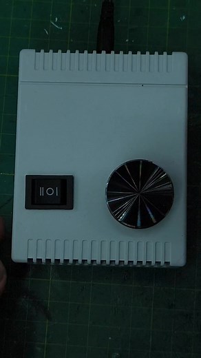 DIY powerpack white edition v2 by me 😄 experiment with gradient red light sa dial knob 😆 | Kenneth Day