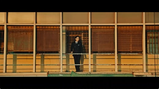 Dù biết yoongi rất giỏi diễn xuất nhưng xem kĩ các mv thì thực sự trầm trồ 🌟 từ màu phim đến nội dung ý tưởng của daechwita hay haegeum thực sự rất nghệ luôn và nổi bật nhất có thể thấy là trong trilogy của yoongi, sẽ luôn có hai thái cực đối lập nhau và một trong hai sẽ bị triệt tiêu trong daechwita là vị vua, tượng trưng cho quyền lực trong haegeum là quý ngài cảnh sát, tượng trưng cho những luật lệ, trói buộc 😫 | Yooniverse - The Yoongi Paradise