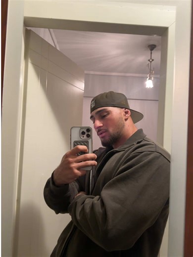 Βίντεο χρήστη anastasios_vasileiadis (@anastasios_vasileiadis) με μουσική original sound - Music Around