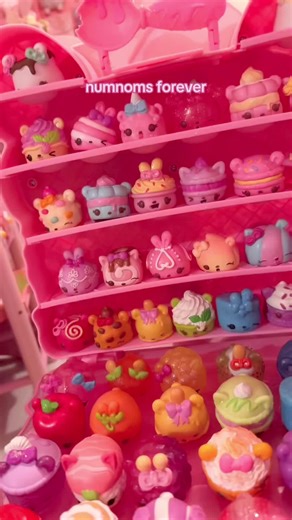 i love numnoms so much #jojifuku🎀🍭 #kawaiikei🎀🍰 #numnoms #🍭 #mothergardenstrawb🎀🍓 #viral #moots #fyp #fyppp #fypppppppp #numnomssnackables #collectables #fyppppppppppppppppppppppppp