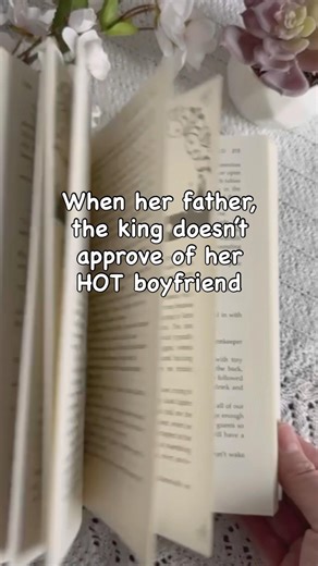 Royal romance 💘 #yabooks #romantasybooks #booktube