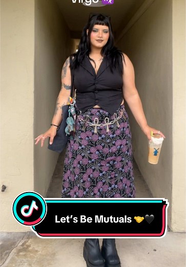 Let’s Connect: Plus Size Goth Community 🤝🖤